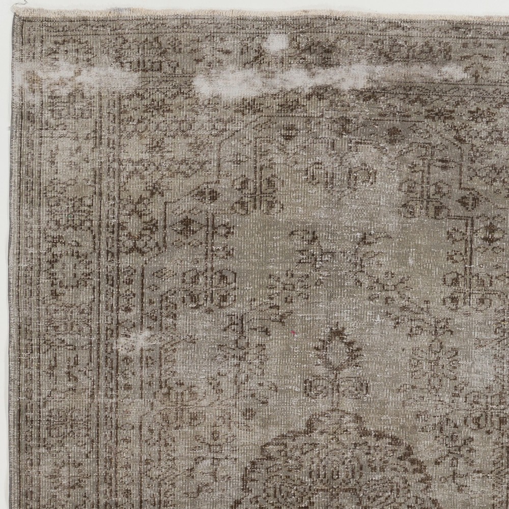 Handmade Turkish Rug in Gray Color, Modern Upcycled Wool Grey Rug