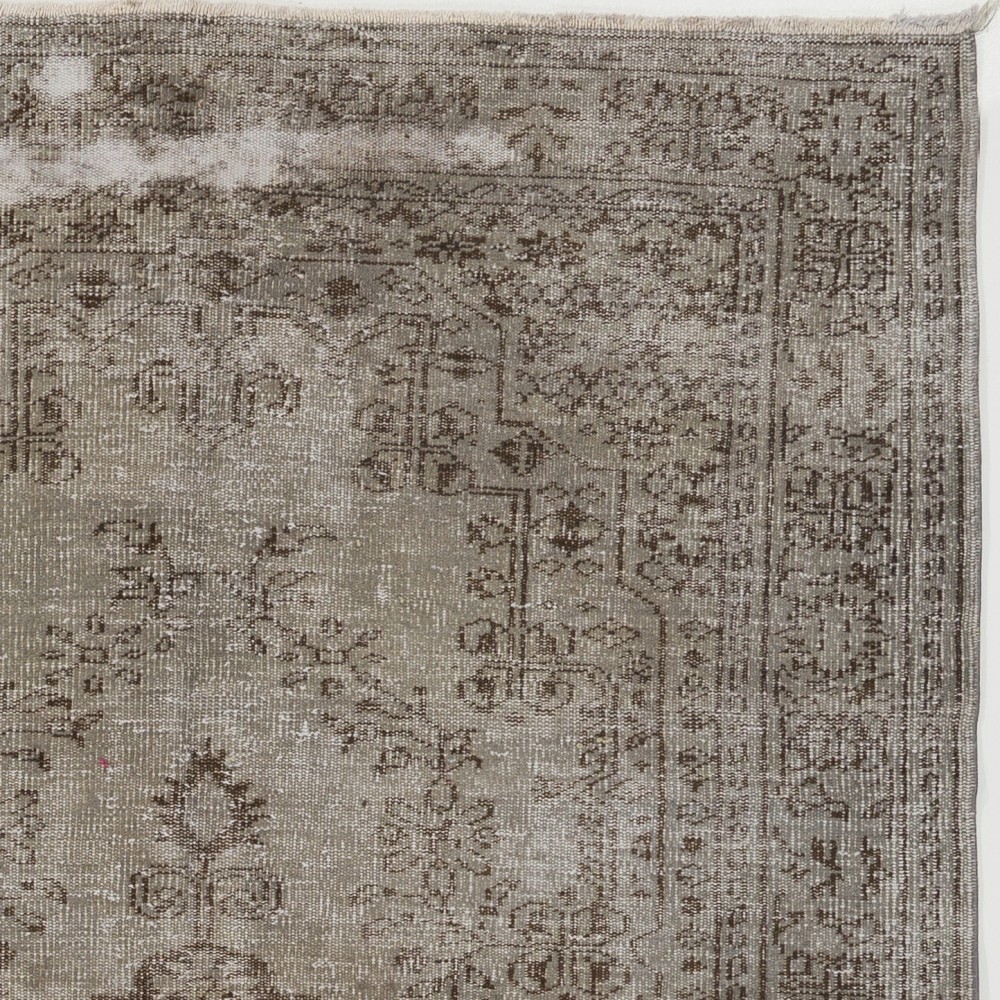 Handmade Turkish Rug in Gray Color, Modern Upcycled Wool Grey Rug