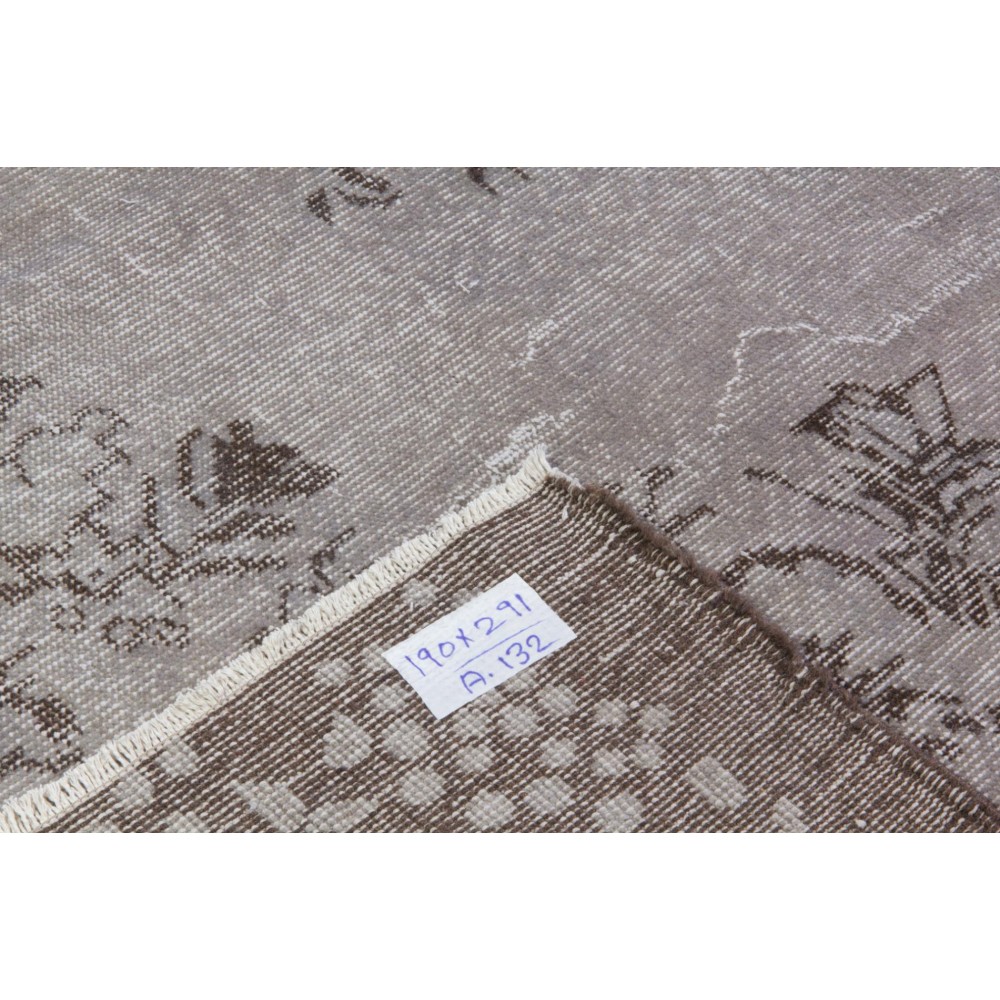 Contemporary Hand Knotted Turkish Wool Area Rug in Gray Color