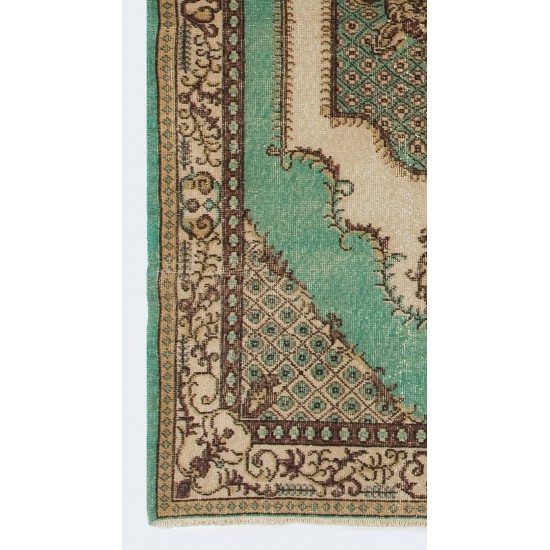 Vintage Handmade Area Rug. Traditional Wool Carpet from Turkey. ca 1970.