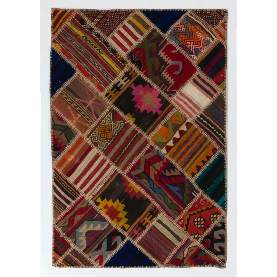 Vintage Handmade Turkish Patchwork Kilim Rug (flat-weave) with Tribal Flair in Very Good Condition