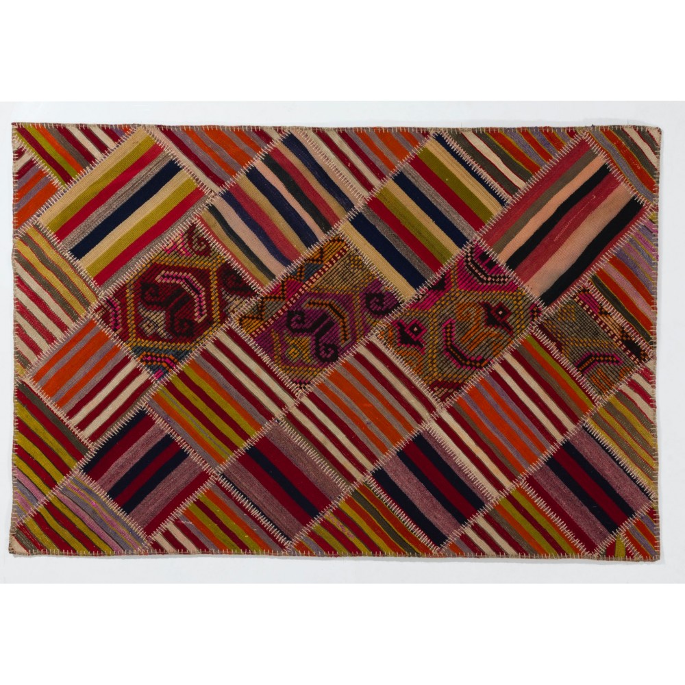 Vintage Handmade Turkish Patchwork Kilim Rug (flat-weave) with Tribal Flair in Very Good Condition