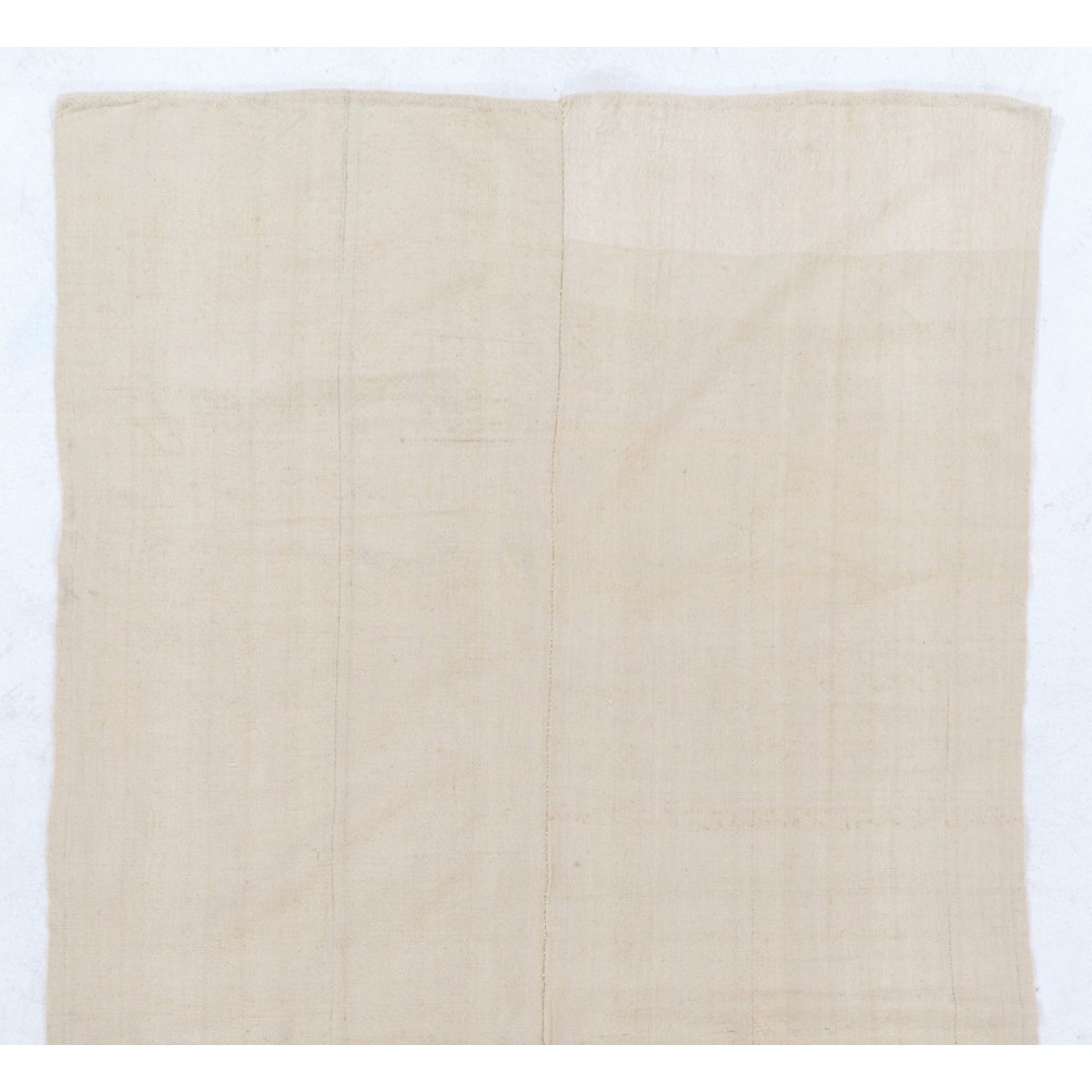 Minimalist Vintage Hand-woven Turkish Kilim Rug (Flat-weave) in Cream Color, 100% Natural Wool