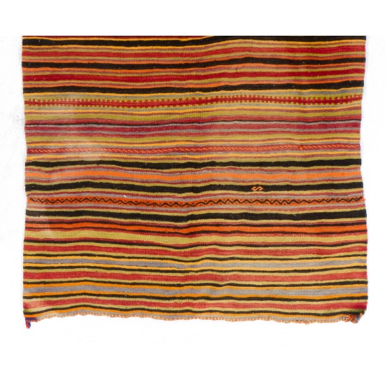 Hand-woven Vintage Central Anatolian Kilim (Flat-weave), 100% Wool Hand-woven Vintage Central Anatolian Kilim (Flat-weave), 100% Wool