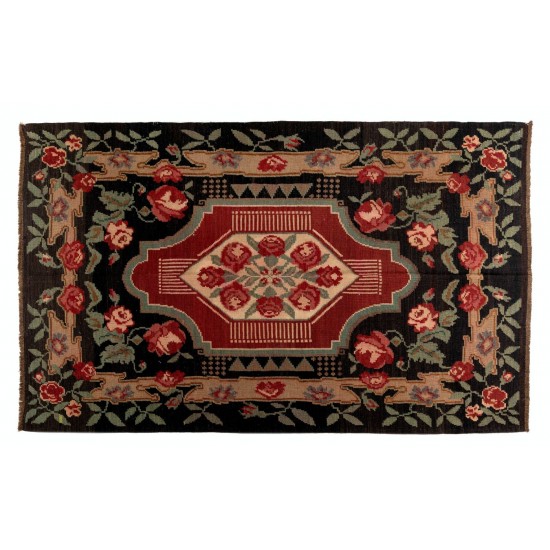 Flower Design Tapestry. Hand-Woven Vintage Eastern European Bessarabian Kilim Rug, 100% Organic Wool and Natural Dyes Flower Design Tapestry. Hand-Woven Vintage Eastern European Bessarabian Kilim Rug, 100% Organic Wool and Natural Dyes