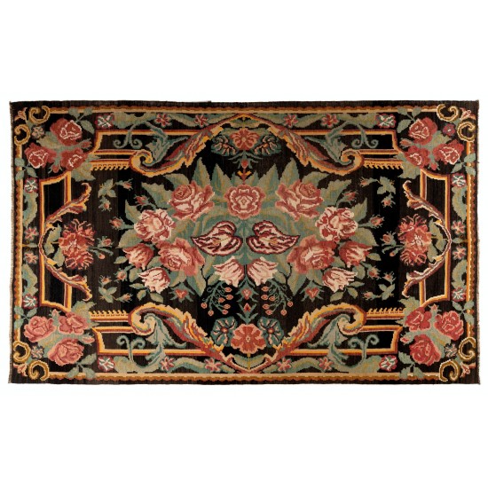 Decorative Hand-Woven Vintage Floral Tapestry. Eastern European Bessarabian Kilim Rug, 100% Wool Decorative Hand-Woven Vintage Floral Tapestry. Eastern European Bessarabian Kilim Rug, 100% Wool