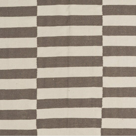Custom Hand-Woven Turkish Kilim Rug Made of Wool Custom Hand-Woven Turkish Kilim Rug Made of Wool