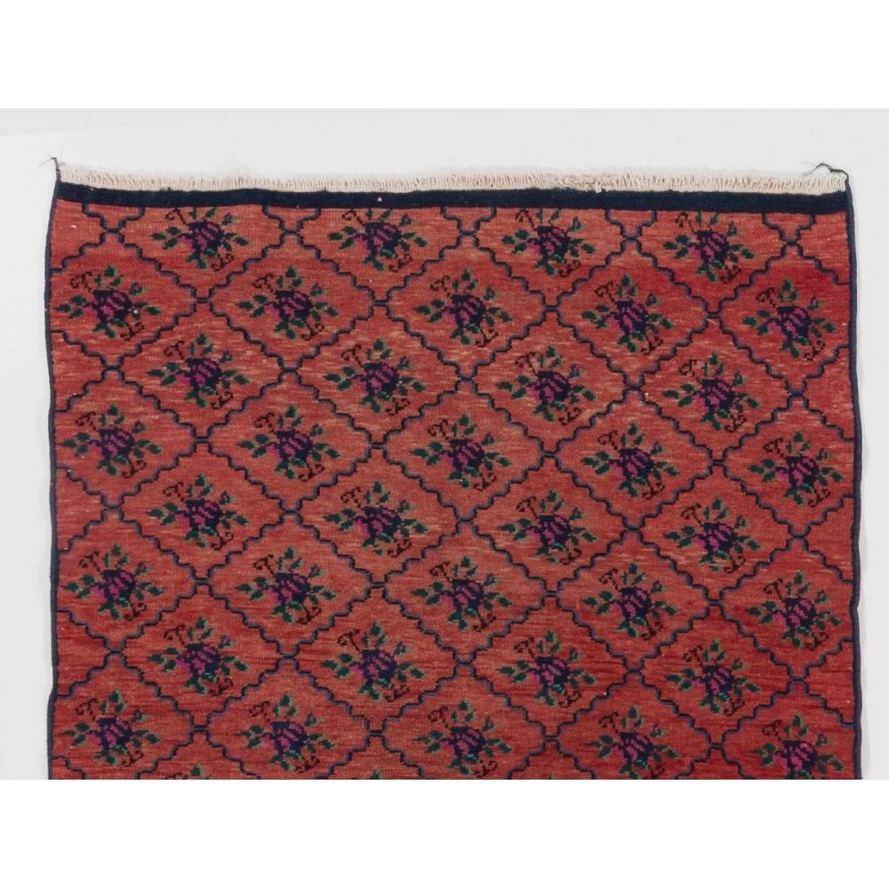 Vintage Handmade Turkish Karapinar Tulu Rug with interlocking flowers, 100% Wool