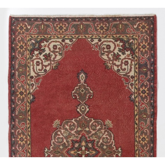 Vintage Turkish Rug, Traditional Handmade Wool Carpet for Home & Office