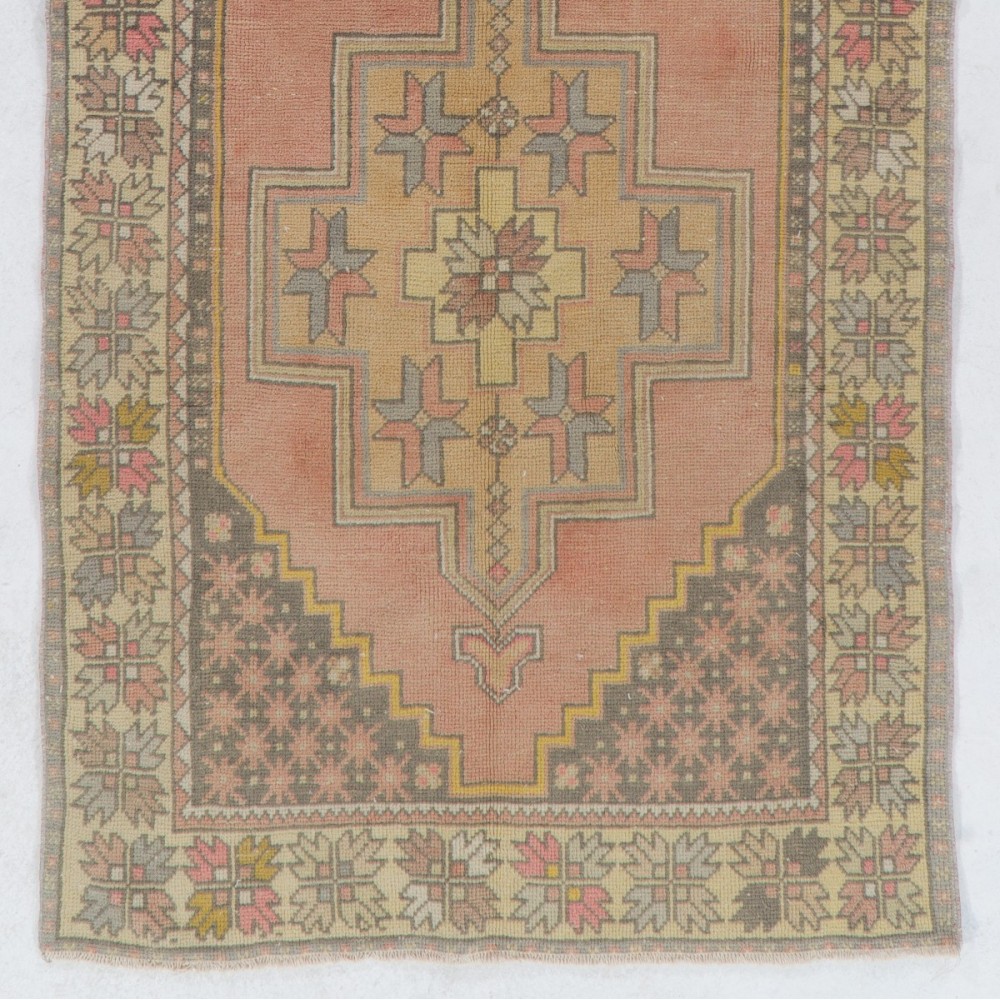 Vintage Sun Faded Oriental Rug in Soft Colors, Wool Handmade Carpet
