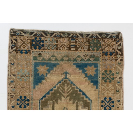 Geometric Medallion Handmade Vintage Anatolian Village Accent Rug Geometric Medallion Handmade Vintage Anatolian Village Accent Rug