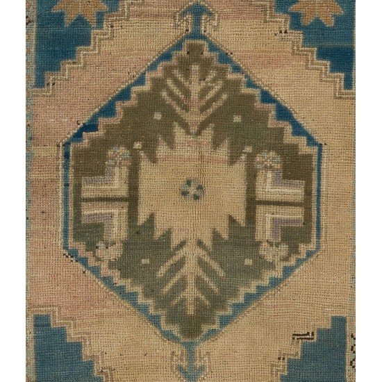 Geometric Medallion Handmade Vintage Anatolian Village Accent Rug Geometric Medallion Handmade Vintage Anatolian Village Accent Rug