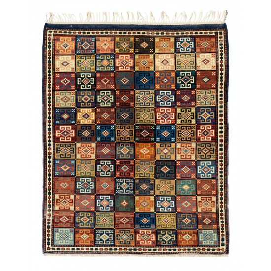 Exceptional Anatolian Dowry Rug. 100% Wool - Natural Dyes - Hand-Knotted Antique