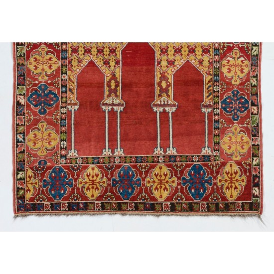 Reproduction of the Transylvanian Bistrita Six Column Rug