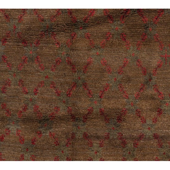 Camel & Red Wool Tulu Rug with Floral Lattice Design. Camel & Red Wool Tulu Rug with Floral Lattice Design.