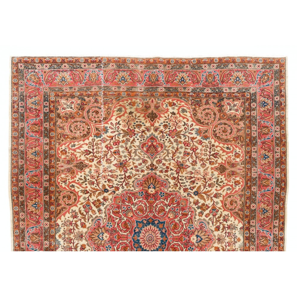 Vintage Oriental Rug. Traditional Hand-Knotted Wool Carpet.