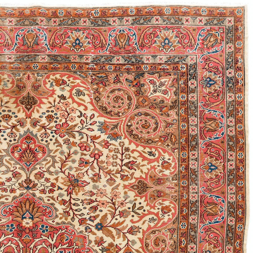 Vintage Oriental Rug. Traditional Hand-Knotted Wool Carpet.