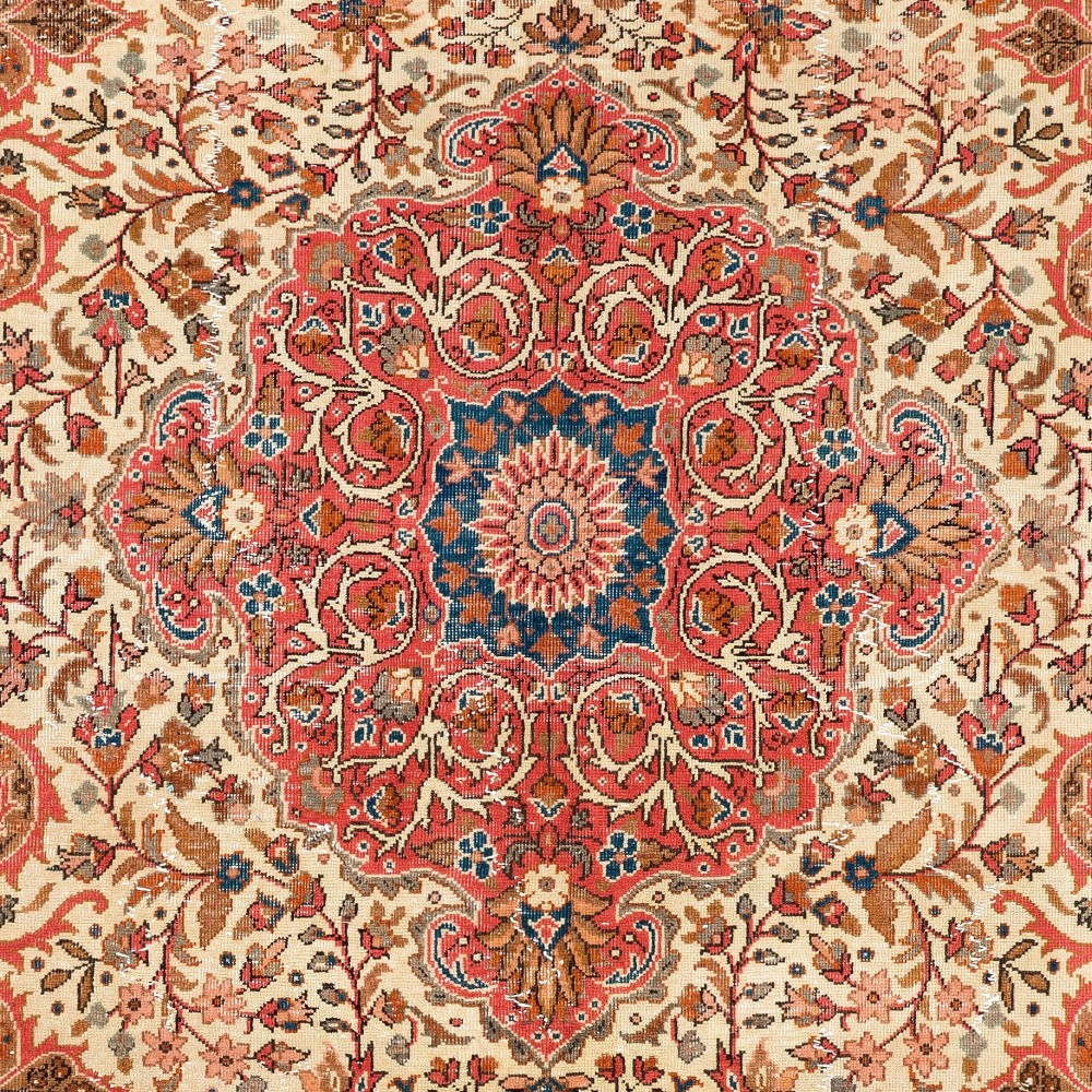 Vintage Oriental Rug. Traditional Hand-Knotted Wool Carpet.