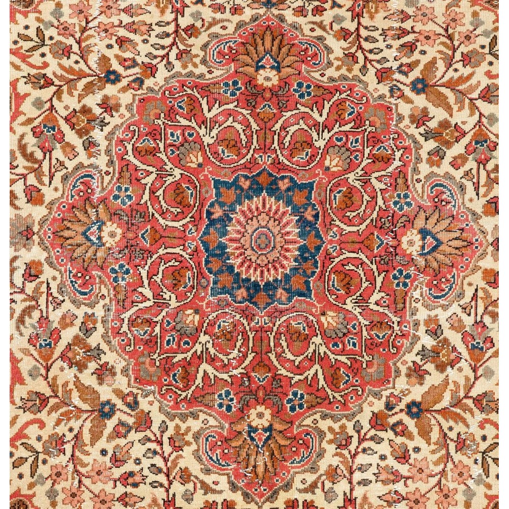 Vintage Oriental Rug. Traditional Hand-Knotted Wool Carpet.