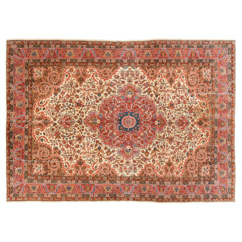 Vintage Oriental Rug. Traditional Hand-Knotted Wool Carpet.