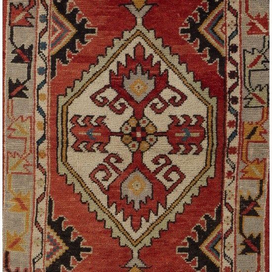 1960's Hand Made Oriental Accent Rug, Vintage All Wool Tribal Carpet 1960's Hand Made Oriental Accent Rug, Vintage All Wool Tribal Carpet