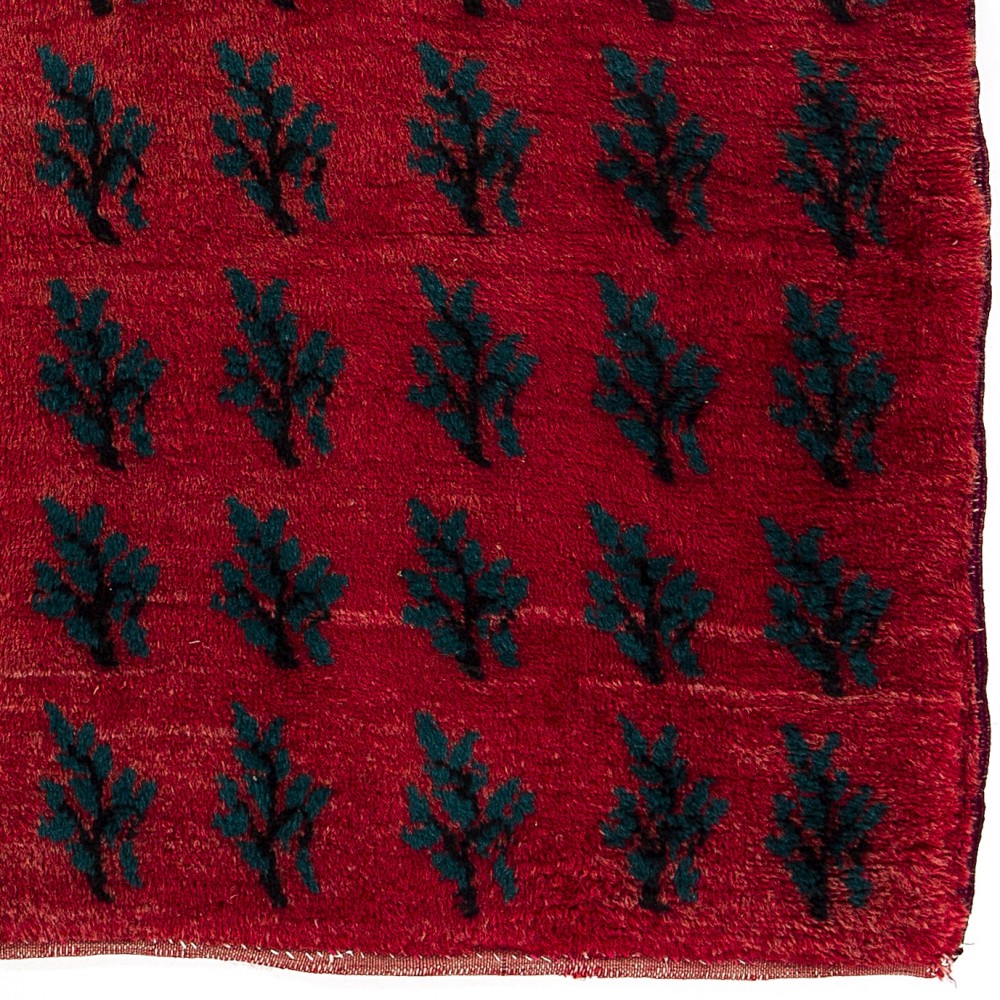 Vintage Handmade Turkish Tulu Rug with Serrated Leaf Design, 100% Wool Vintage Handmade Turkish Tulu Rug with Serrated Leaf Design, 100% Wool
