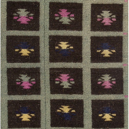 Cute Mid-Century Tulu Rug Cute Mid-Century Tulu Rug