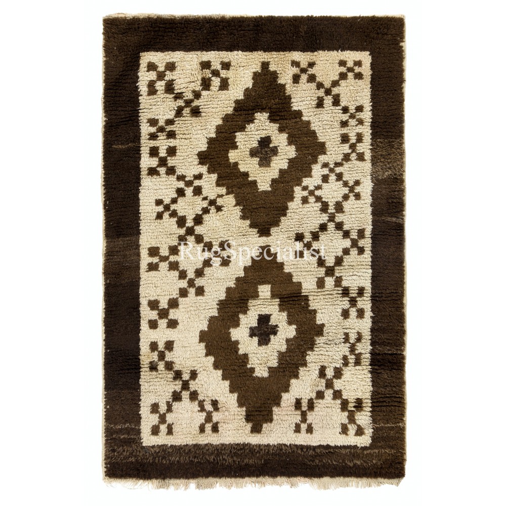 Moroccan style Rug Made of Brown and Beige Wool. Hand-knotted Beni Ourain Carpet