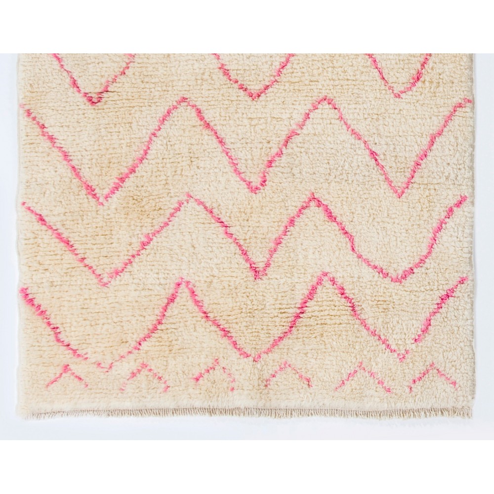 Contemporary Moroccan Rug in Pink and Cream Colors, 100% Wool