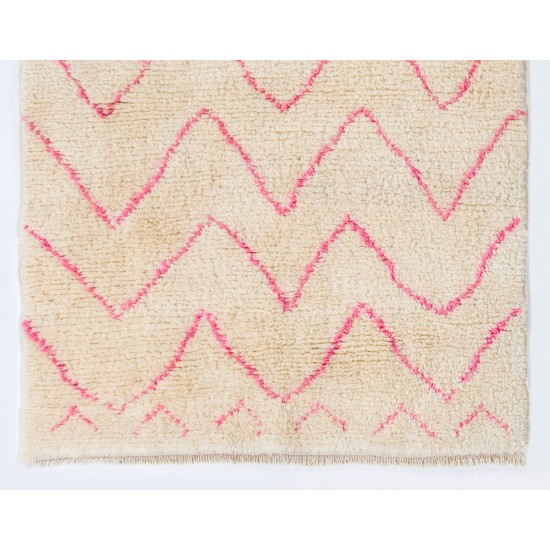 Contemporary Moroccan Wool Rug in Pink and Cream Colors