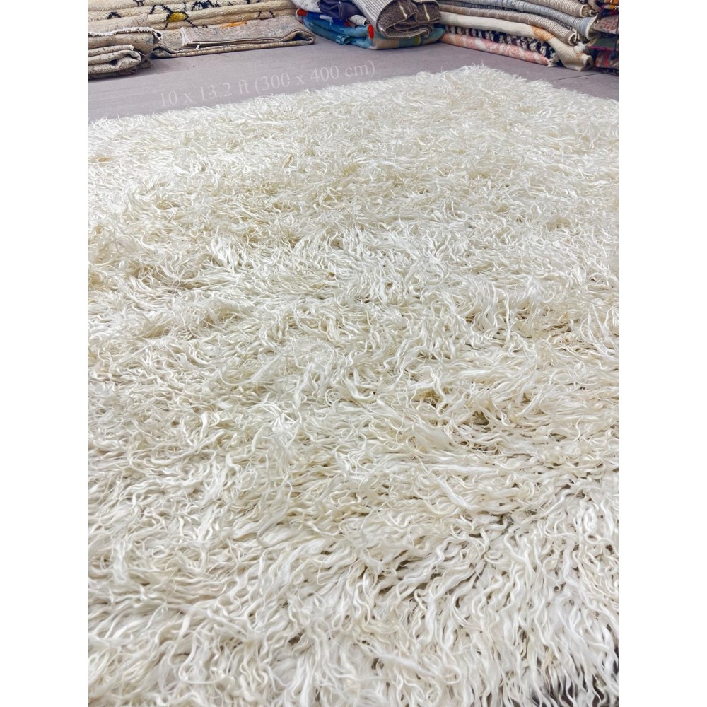 Handmade Shag Pile Rug Made of Natural Beige Mohair Wool. Custom Options Available Handmade Shag Pile Rug Made of Natural Beige Mohair Wool. Custom Options Available