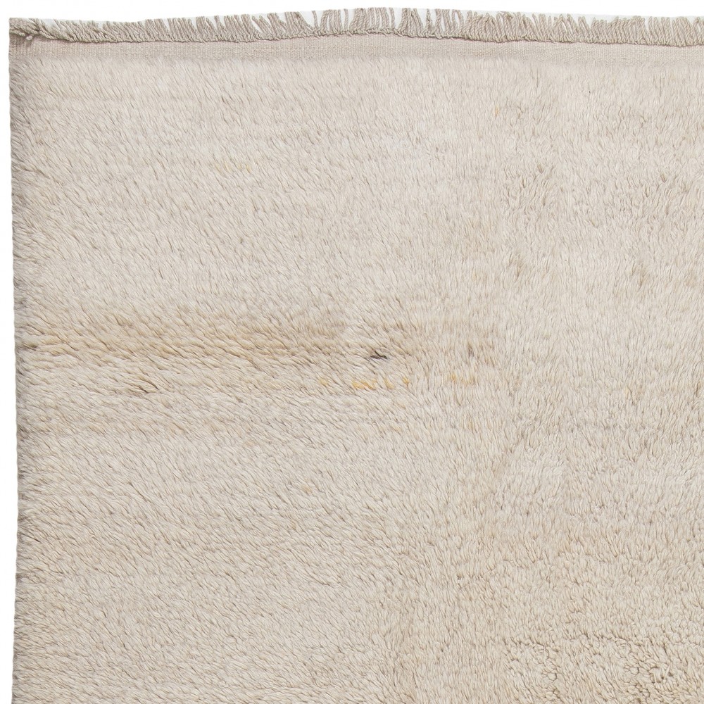 Minimalist Vintage Turkish Tulu Rug Made of Natural Undyed Ivory Wool