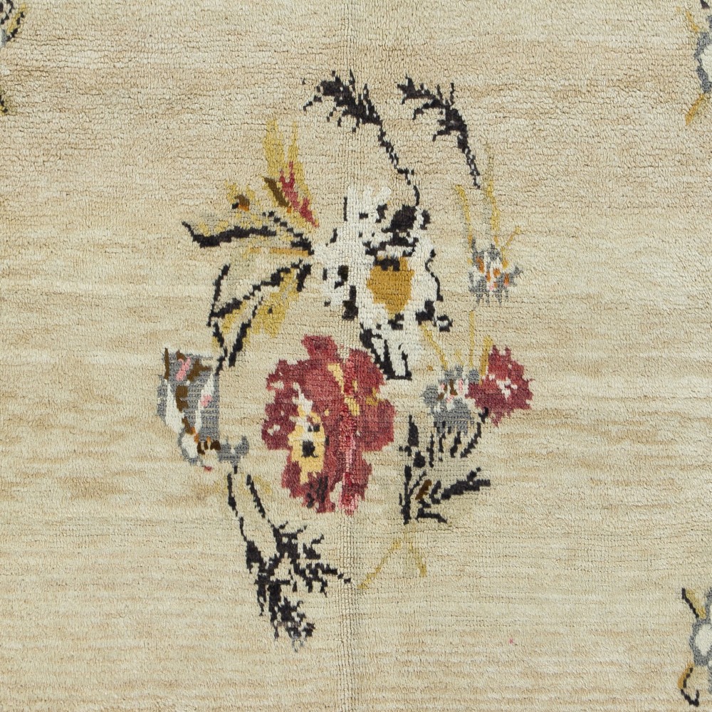 Vintage Hand-Knotted Turkish Tulu Rug with Floral Design in Cream, Gray and Red Vintage Hand-Knotted Turkish Tulu Rug with Floral Design in Cream, Gray and Red