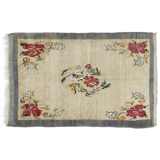 Fine Hand-Knotted Vintage Floral Rug From Konya Fine Hand-Knotted Vintage Floral Rug From Konya
