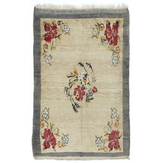 Fine Hand-Knotted Vintage Floral Rug From Konya Fine Hand-Knotted Vintage Floral Rug From Konya