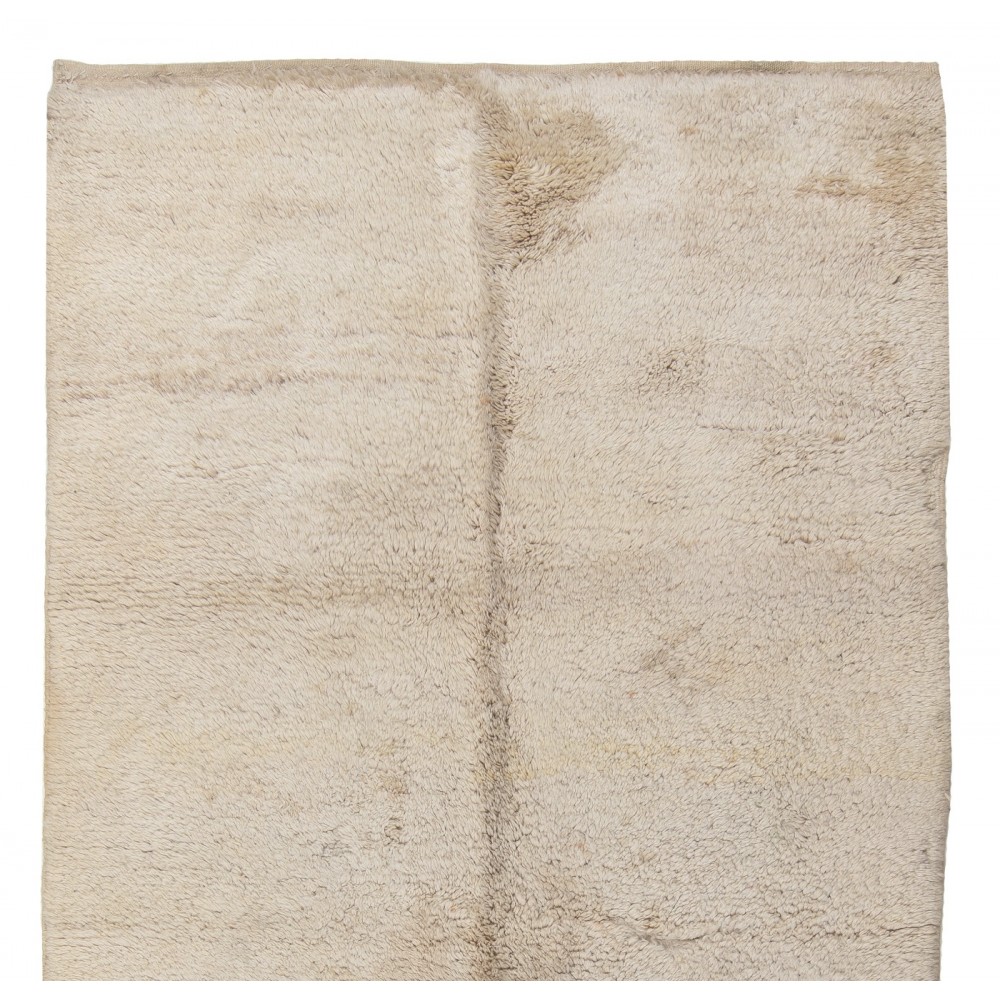 Minimalist Anatolian "Tulu" Rug made of Natural Undyed Wool