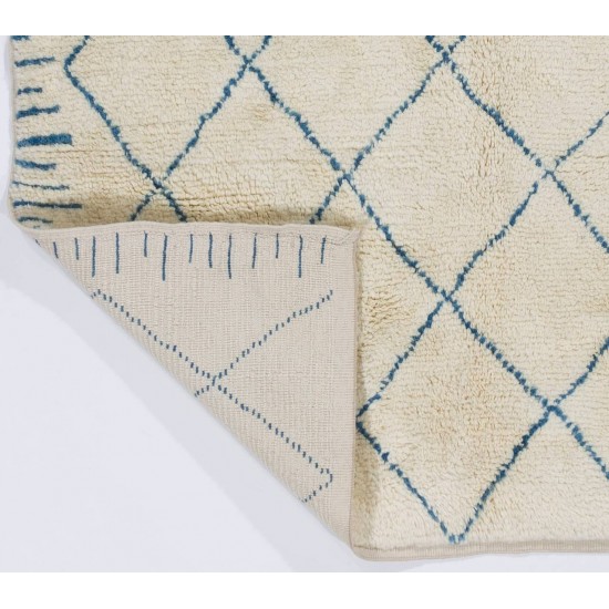 Moroccan 100% Wool Rug in Ivory & Blue Colors. Hand Knotted Berber Shag Carpet, Customize in any size