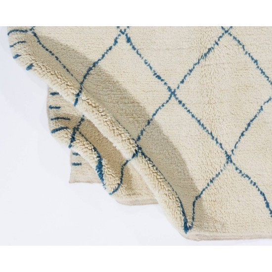 Moroccan 100% Wool Rug in Ivory & Blue Colors. Hand Knotted Berber Shag Carpet, Customize in any size