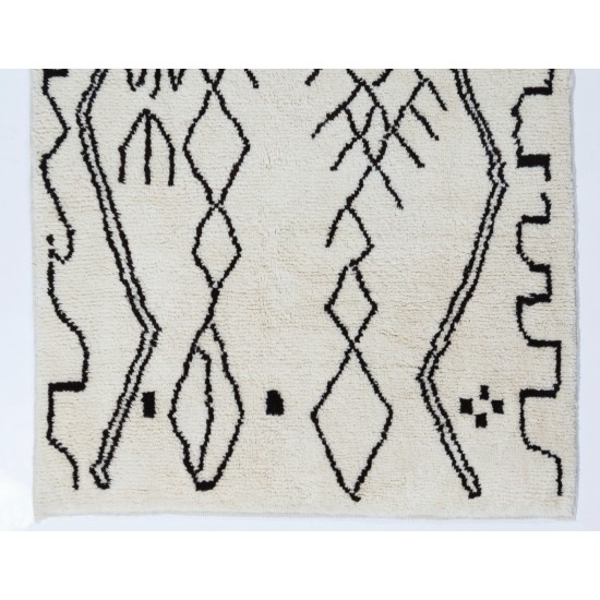 New Moroccan Rug Made of %100 Natural Undyed Wool. CUSTOM OPTIONS Available