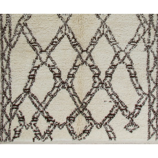 Hand-Knotted Moroccan Beni Ourain Berber Rug, 100% Natural Undyed Wool