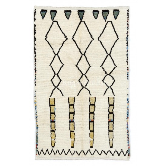 Beni Ourain Berber Rug, 100% Wool Moroccan Carpet. Custom Options Available