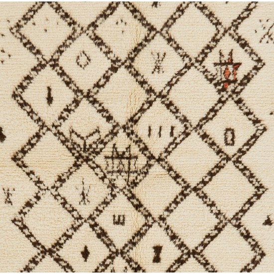 Boho Chic Moroccan Rug, 100% Natural Undyed Wool, Custom Options Available Boho Chic Moroccan Rug, 100% Natural Undyed Wool, Custom Options Available