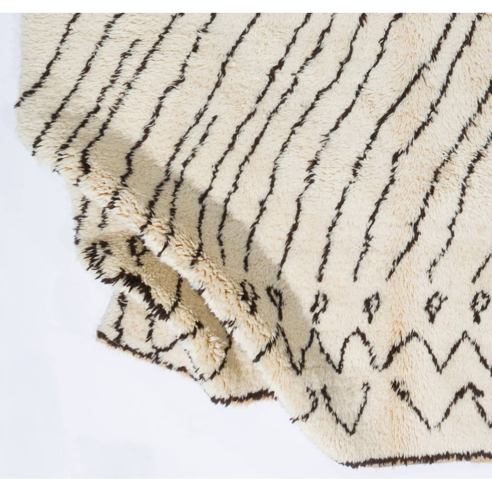 Contemporary Moroccan Rug Made of Natural Cream and Brown Wool