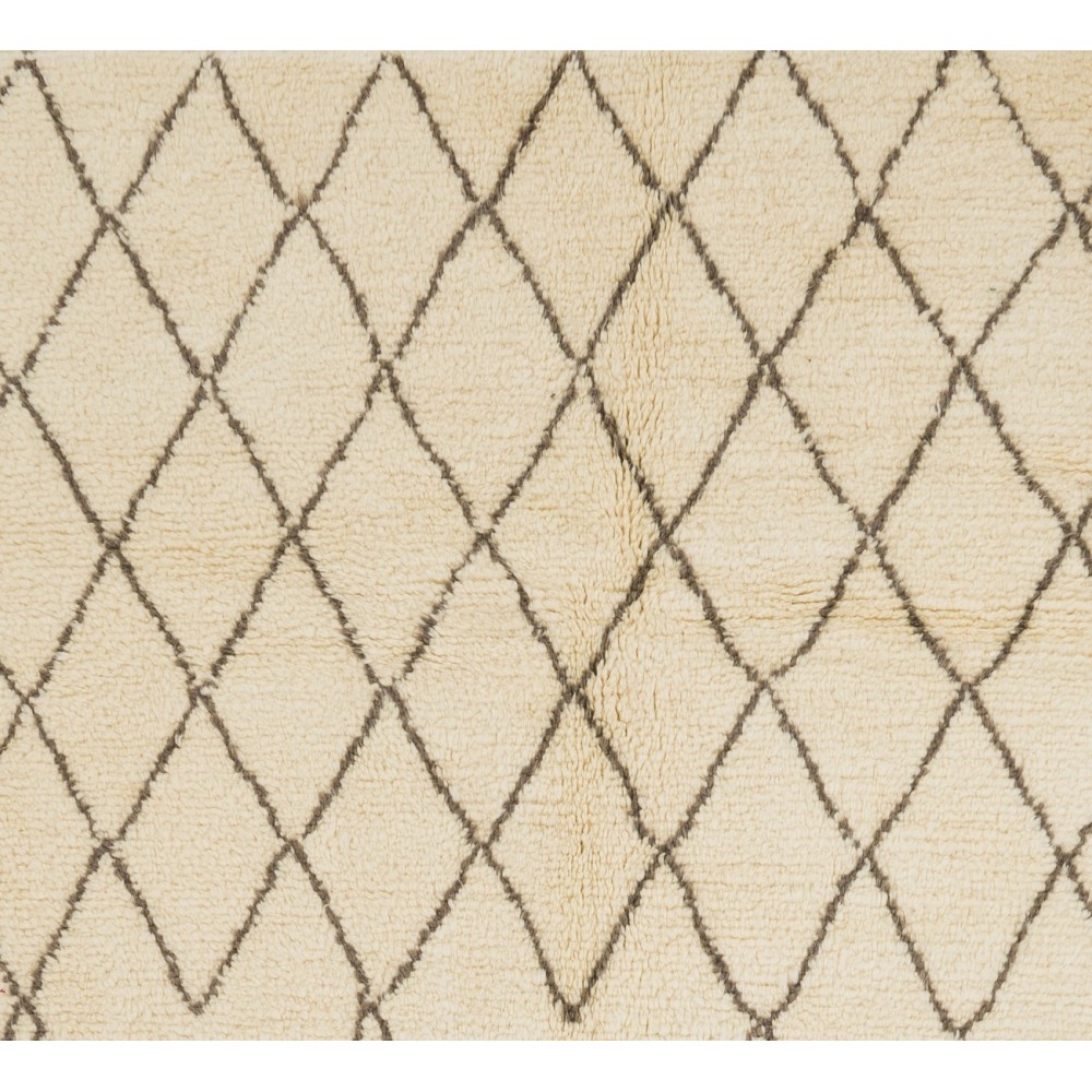 Contemporary Moroccan Tulu Rug Made of %100 Natural Undyed Wool