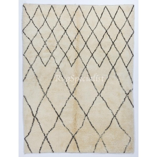 Contemporary Moroccan Rug Made of Natural Wool, Diamond Design Tulu Carpet