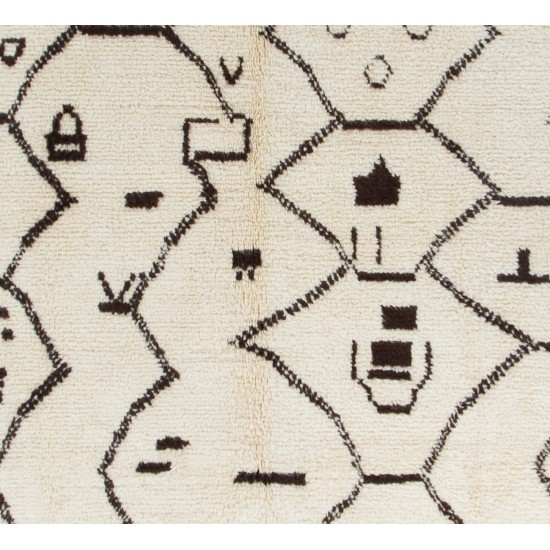 Mid-Century Design Moroccan Rug Made of Natural Undyed Wool
