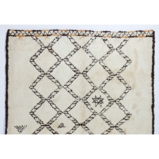 Moroccan Rug. 100% Natural Wool. CUSTOM OPTIONS Available in 5 weeks