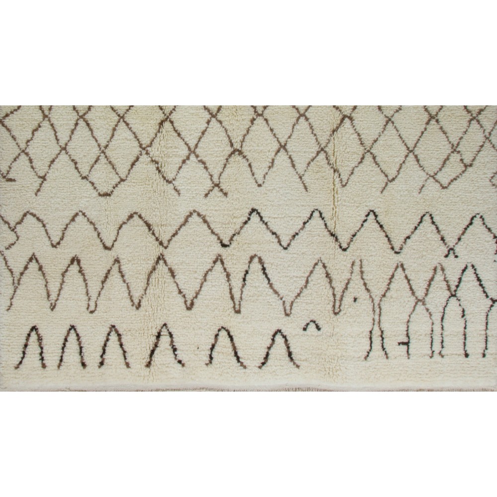 New Moroccan Rug Made of %100 Natural Undyed Wool. CUSTOM OPTIONS Available