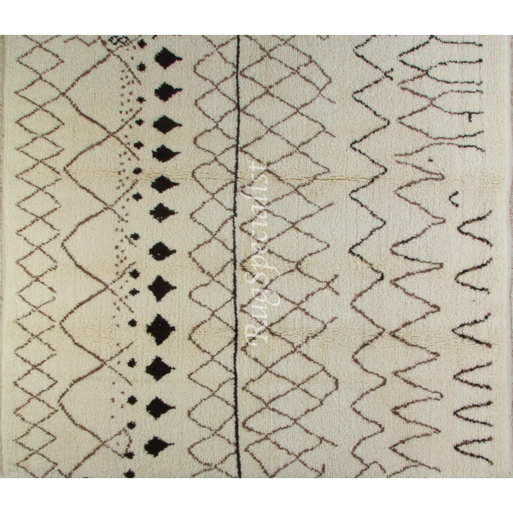 New Moroccan Rug Made of %100 Natural Undyed Wool. CUSTOM OPTIONS Available