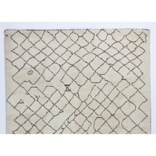 Contemporary Moroccan Rug made of Natural Undyed Wool